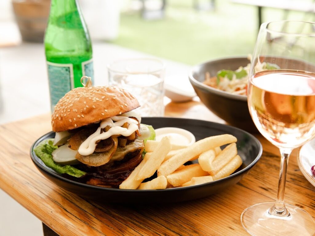 mangawhai tavern restaurant bar northland food
